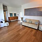 Montecristo مارينا دي كامبو
